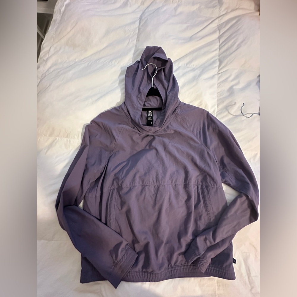 Mountain hardwear SPF shirt size small